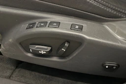 valkoinen Volvo XC60 2016 kuva 12.