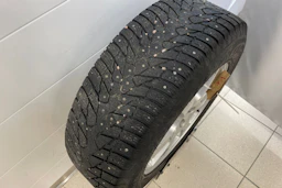 valkoinen Volvo XC60 2016 kuva 23.