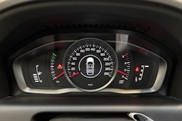 musta Volvo XC60 2016 kuva 20.