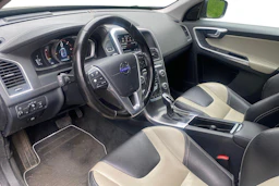 musta Volvo XC60 2016 kuva 3.
