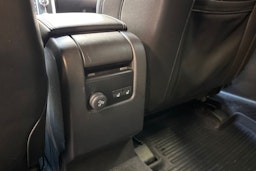 valkoinen Volvo XC60 2016 kuva 18.