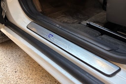 valkoinen Volvo XC60 2016 kuva 19.