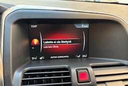 valkoinen Volvo XC60 2016 kuva 22.