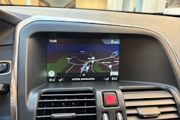 valkoinen Volvo XC60 2016 kuva 23.