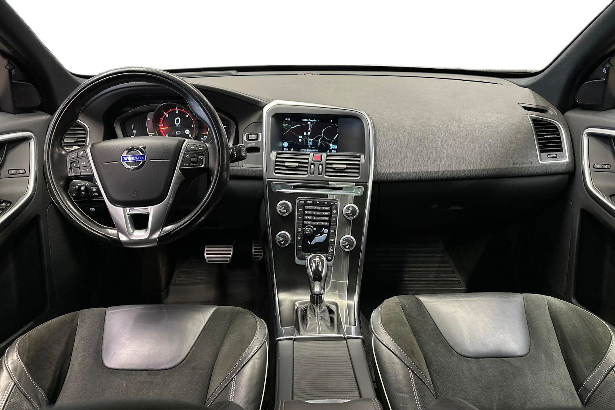 harmaa Volvo XC60 2016 kuva 7.