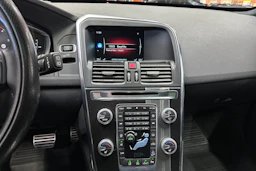 harmaa Volvo XC60 2016 kuva 21.