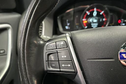 harmaa Volvo XC60 2016 kuva 25.