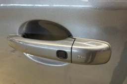 harmaa Volvo XC60 2016 kuva 29.