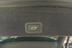 harmaa Volvo XC60 2016 kuva 31.