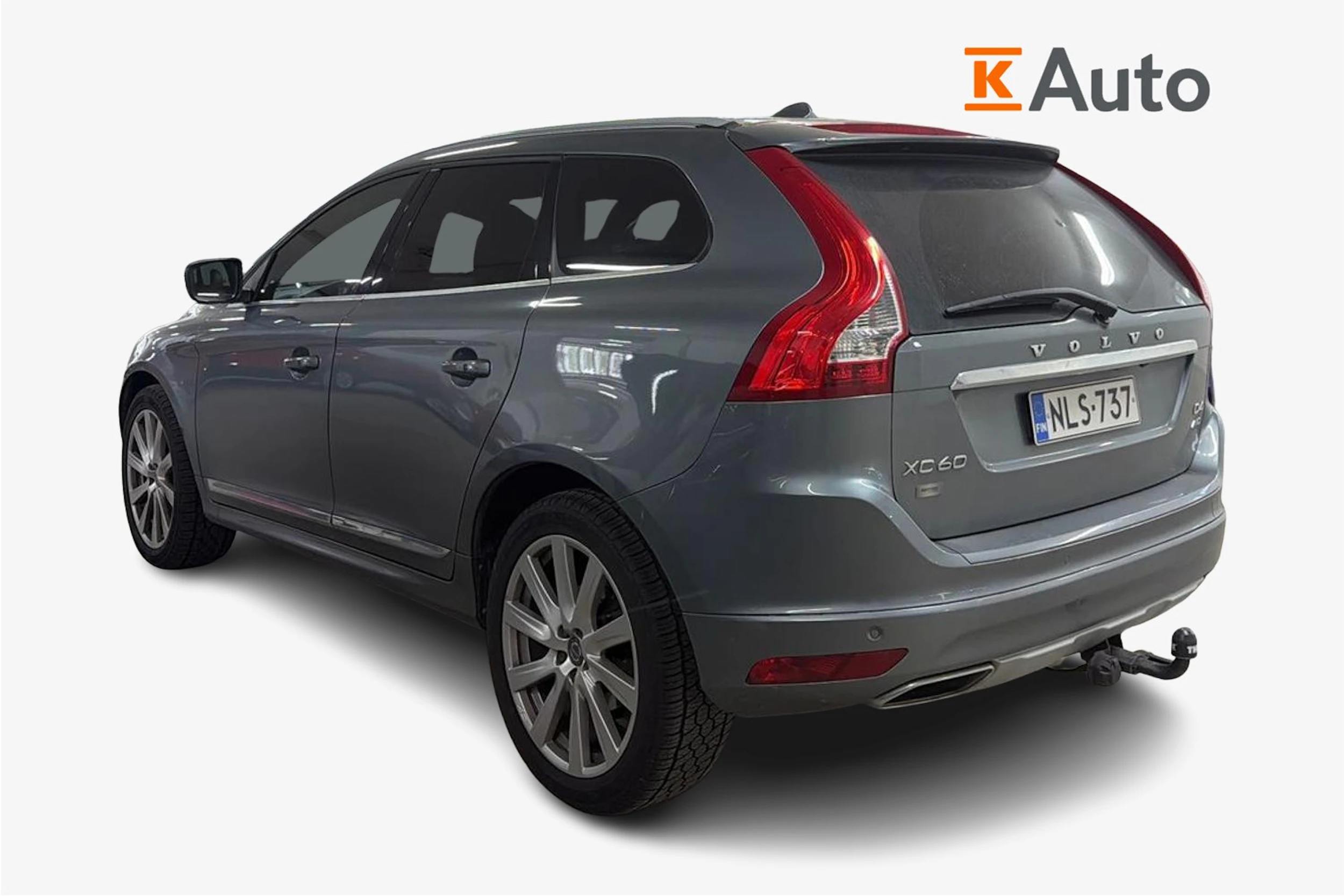 harmaa Volvo XC60 2016 kuva 2.