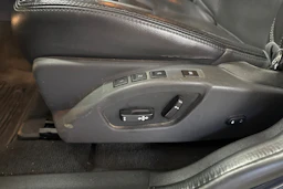 Harmaa Volvo XC60 2016 kuva 4.