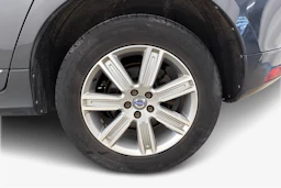 Harmaa Volvo XC60 2016 kuva 12.