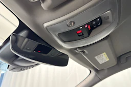 Harmaa Volvo XC60 2016 kuva 24.