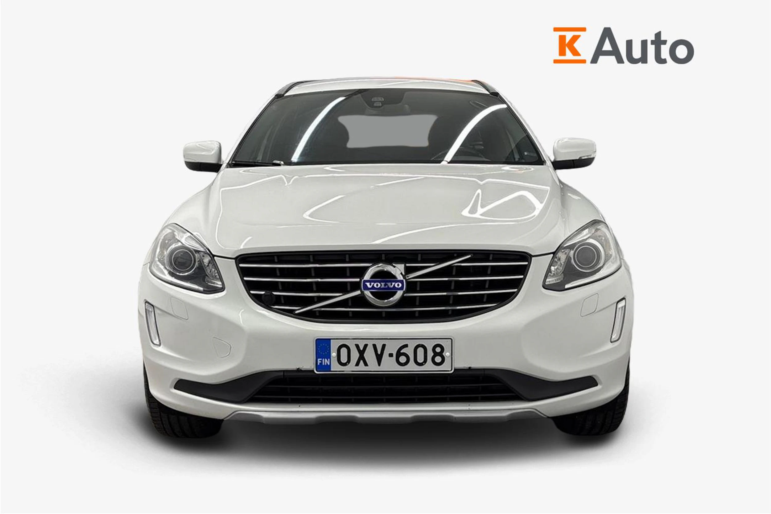 valkoinen Volvo XC60 2016 kuva 4.