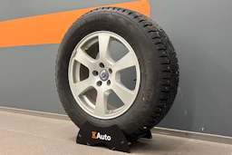 valkoinen Volvo XC60 2016 kuva 10.