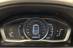 valkoinen Volvo XC60 2016 kuva 15.