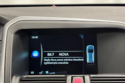 valkoinen Volvo XC60 2016 kuva 16.