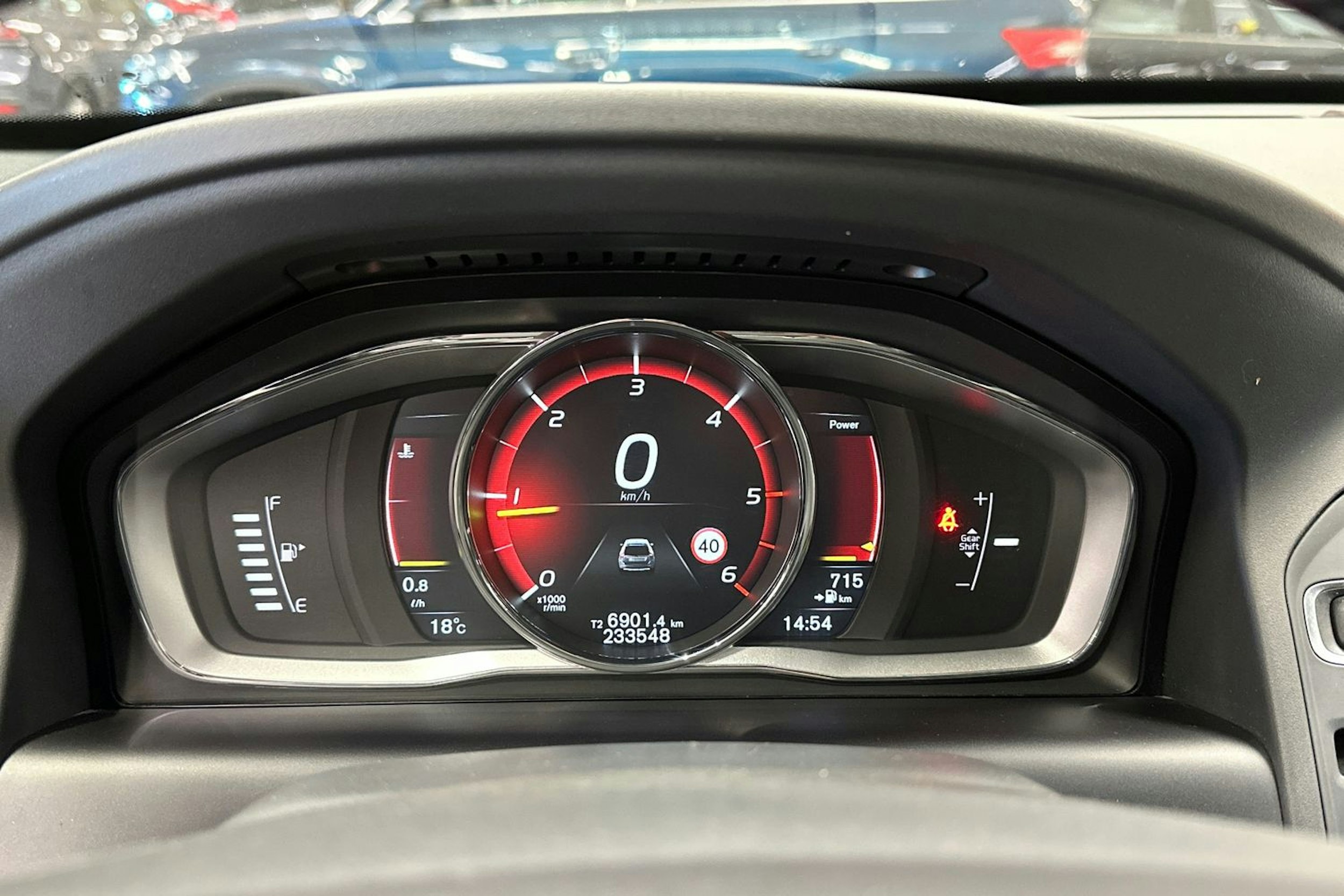 musta Volvo XC60 2016 kuva 24.
