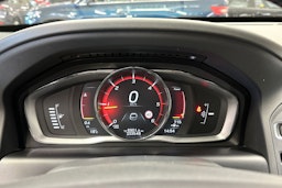 musta Volvo XC60 2016 kuva 24.