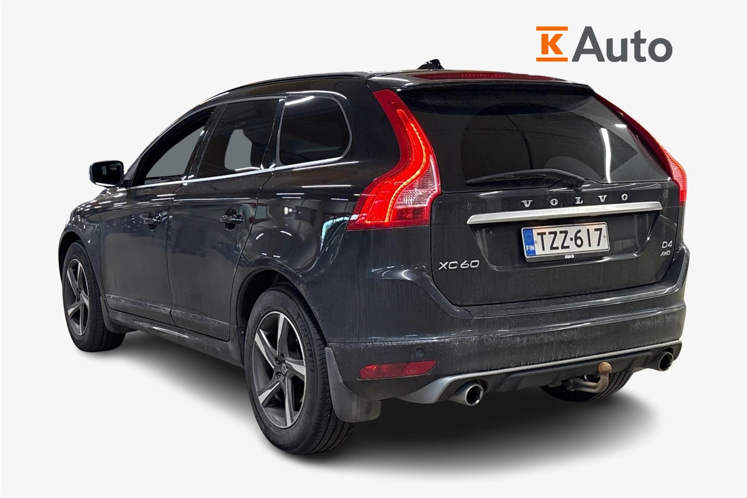musta Volvo XC60 2016 kuva 2.