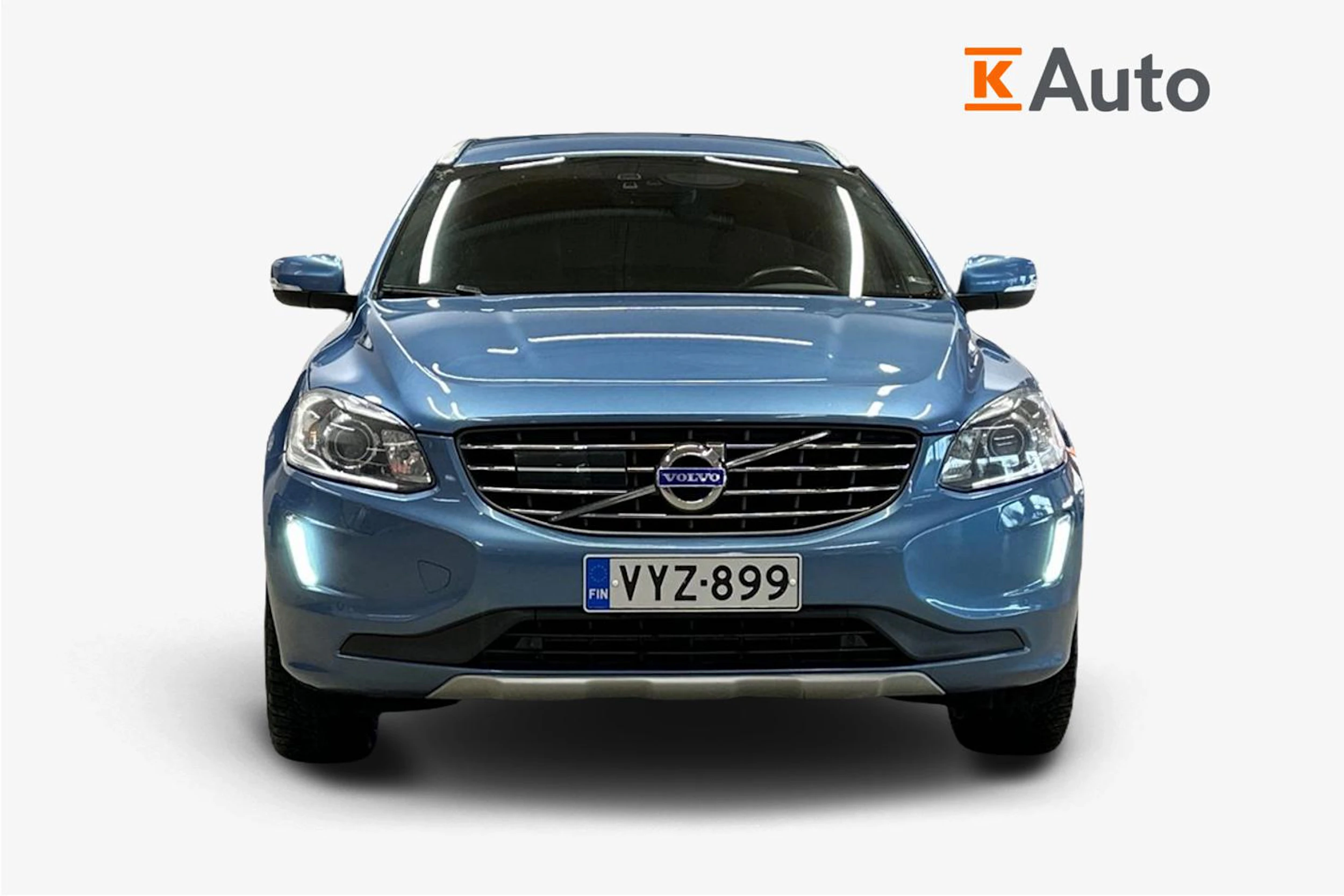 sininen Volvo XC60 2016 kuva 5.