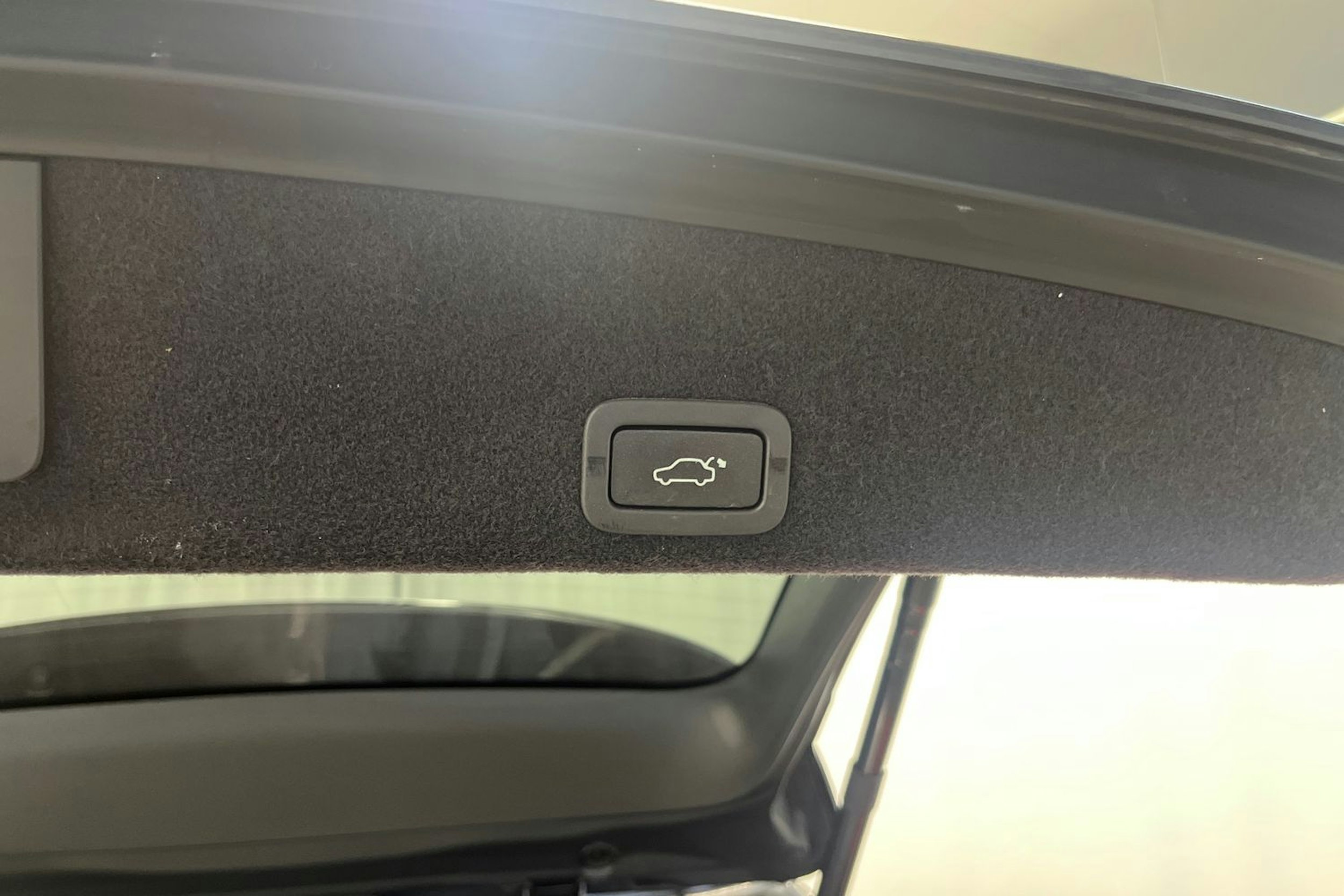 harmaa Volvo XC60 2016 kuva 20.
