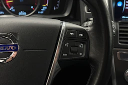 musta Volvo XC60 2016 kuva 15.
