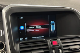 musta Volvo XC60 2016 kuva 19.