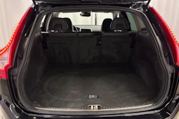 musta Volvo XC60 2016 kuva 22.