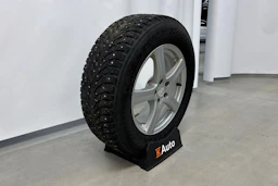 musta Volvo XC60 2016 kuva 24.