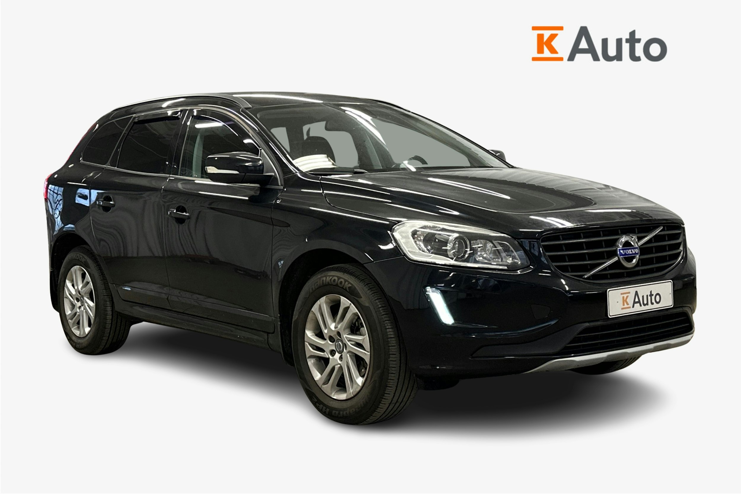 musta Volvo XC60 2017 kuva 1.