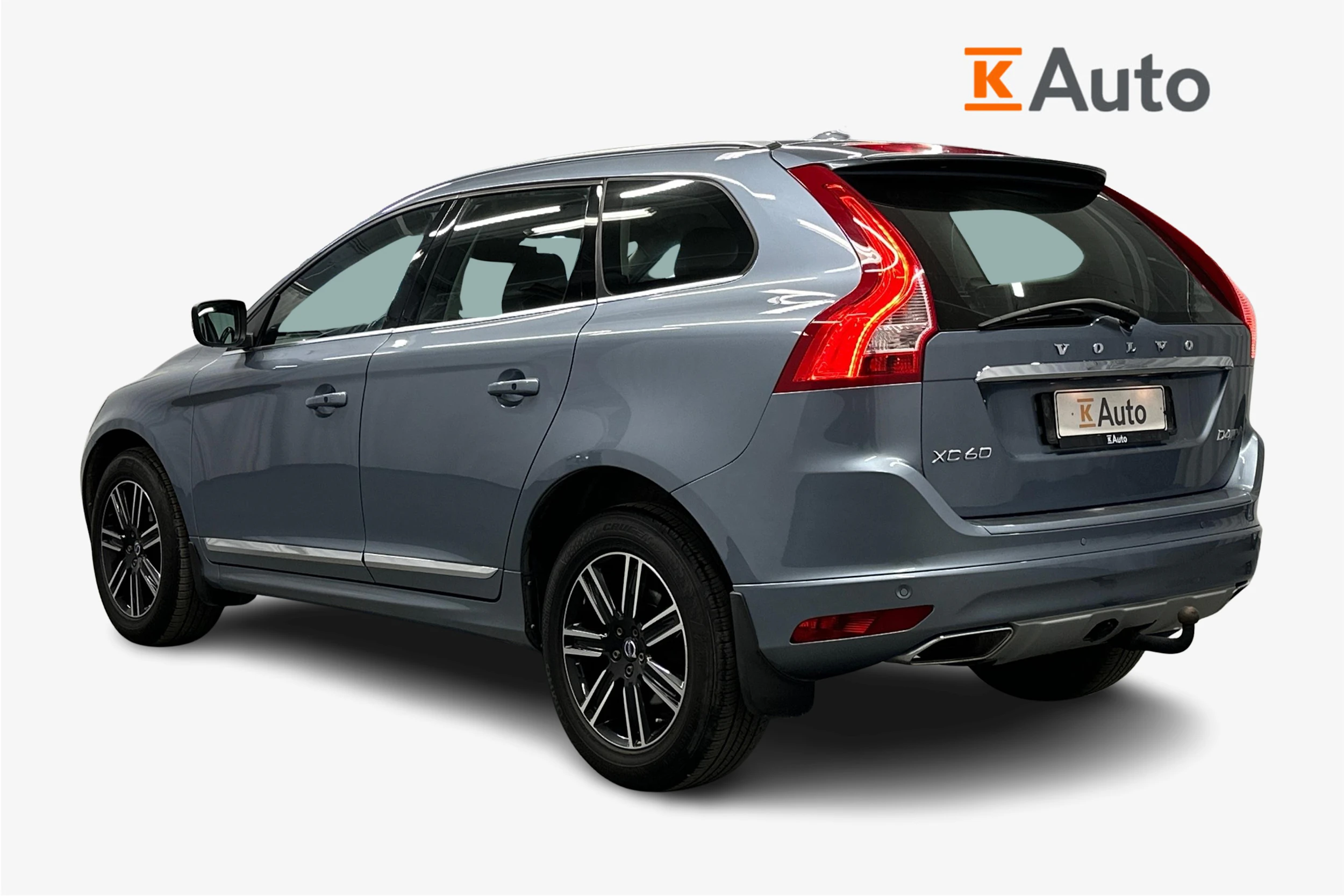 sininen Volvo XC60 2017 kuva 3.