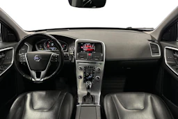 sininen Volvo XC60 2017 kuva 9.