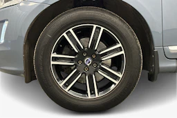 sininen Volvo XC60 2017 kuva 12.