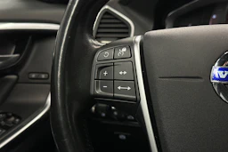 sininen Volvo XC60 2017 kuva 20.