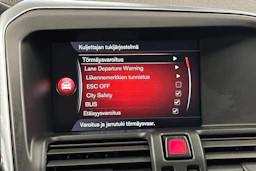 sininen Volvo XC60 2017 kuva 25.