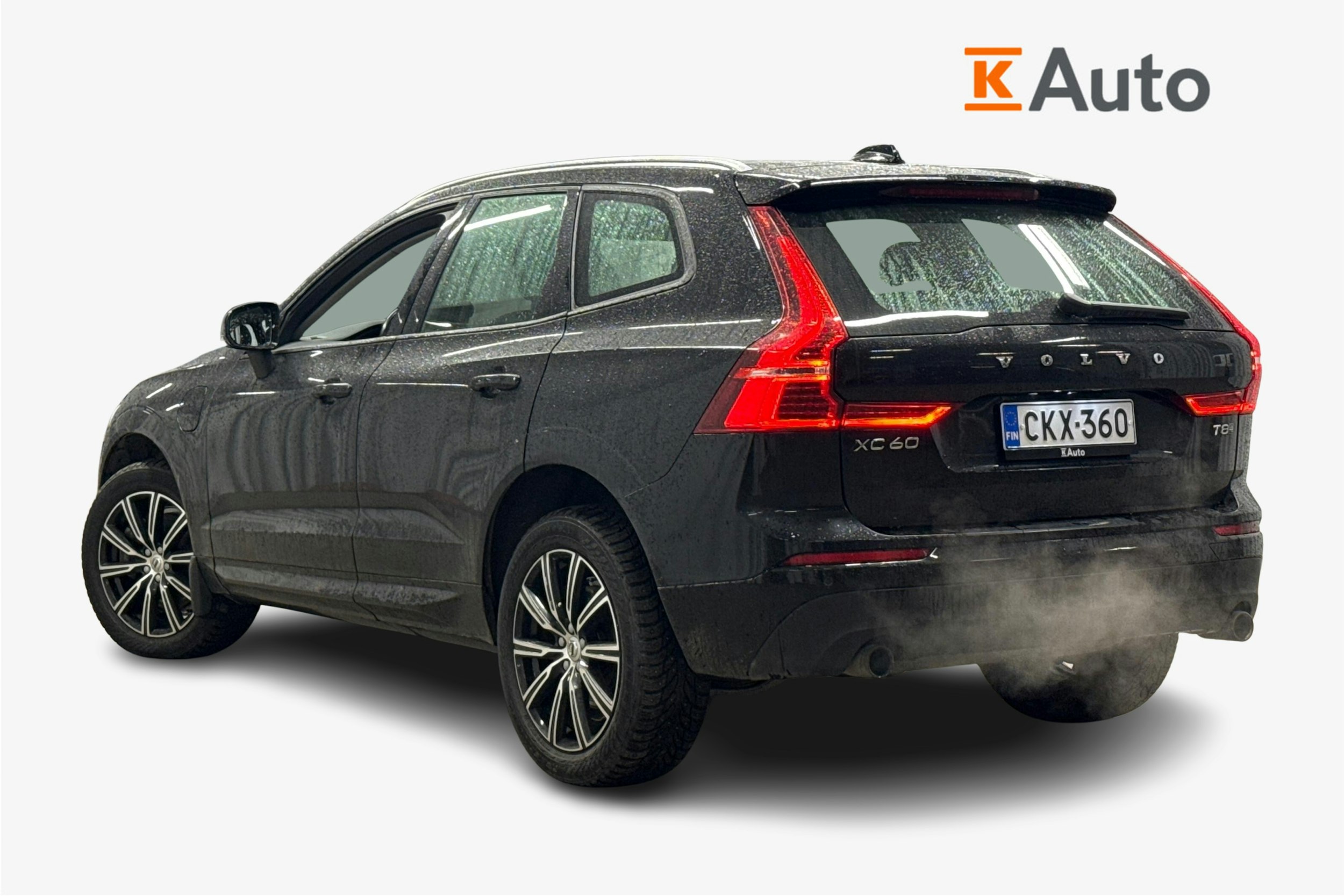 musta Volvo XC60 2017 kuva 2.