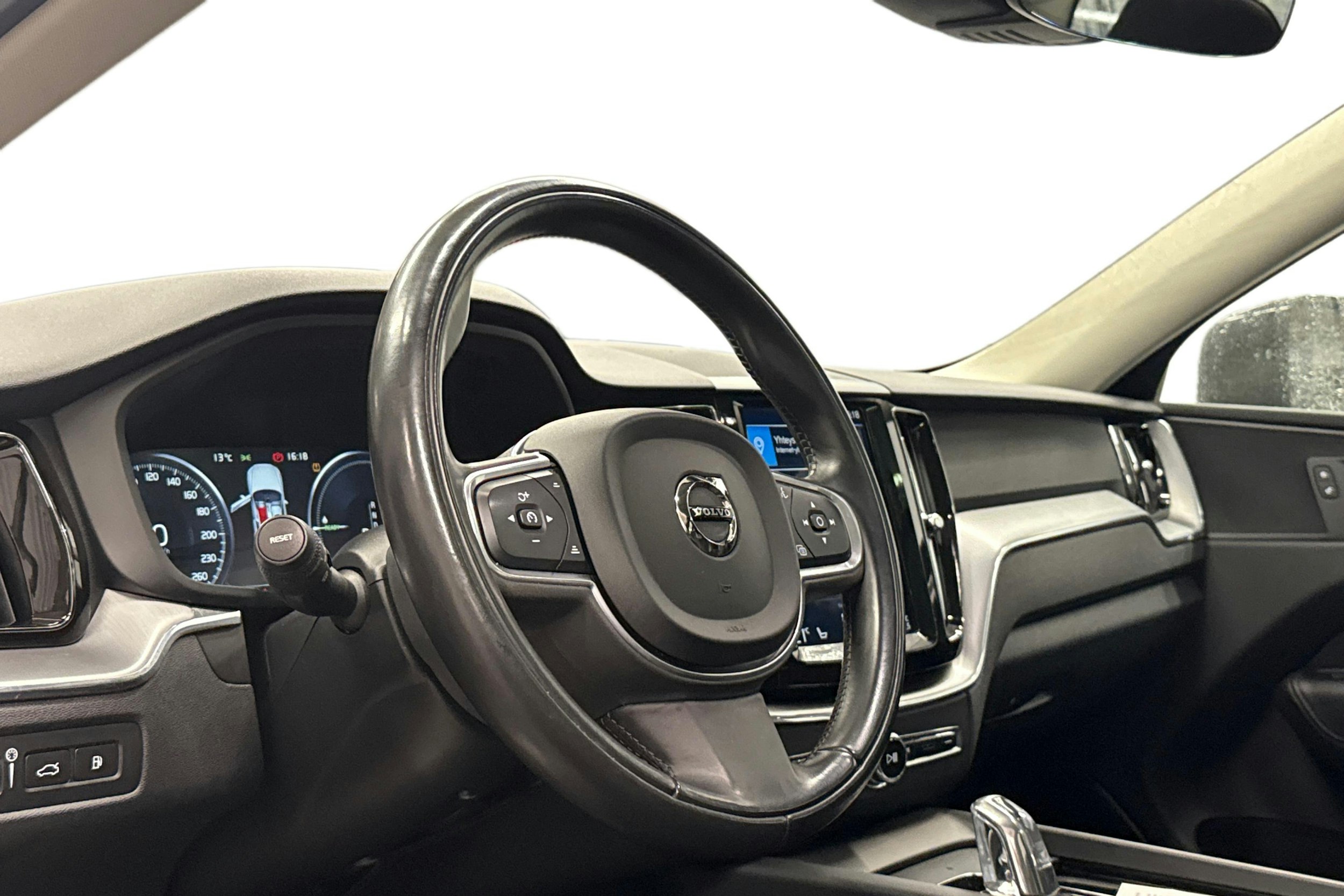 musta Volvo XC60 2017 kuva 3.