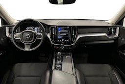 musta Volvo XC60 2018 kuva 9.