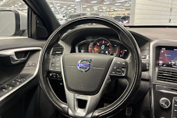 musta Volvo XC60 2017 kuva 6.