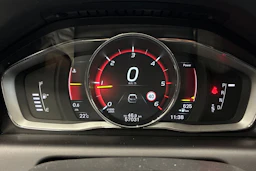 musta Volvo XC60 2017 kuva 7.