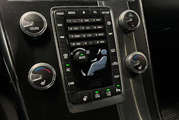 musta Volvo XC60 2017 kuva 10.