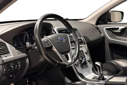 musta Volvo XC60 2017 kuva 6.