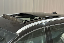 musta Volvo XC60 2017 kuva 14.