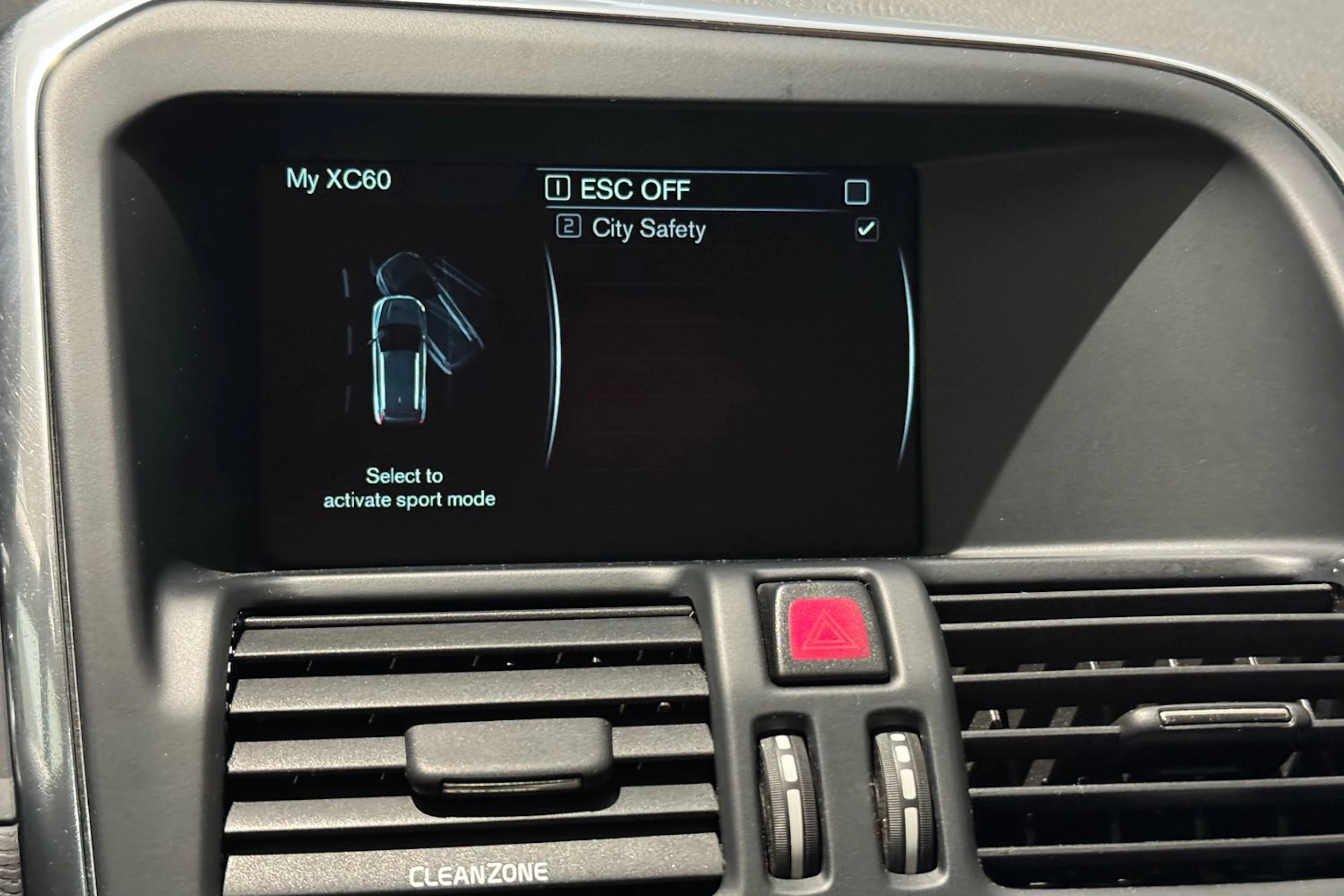 musta Volvo XC60 2017 kuva 22.