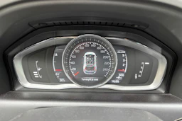musta Volvo XC60 2017 kuva 21.