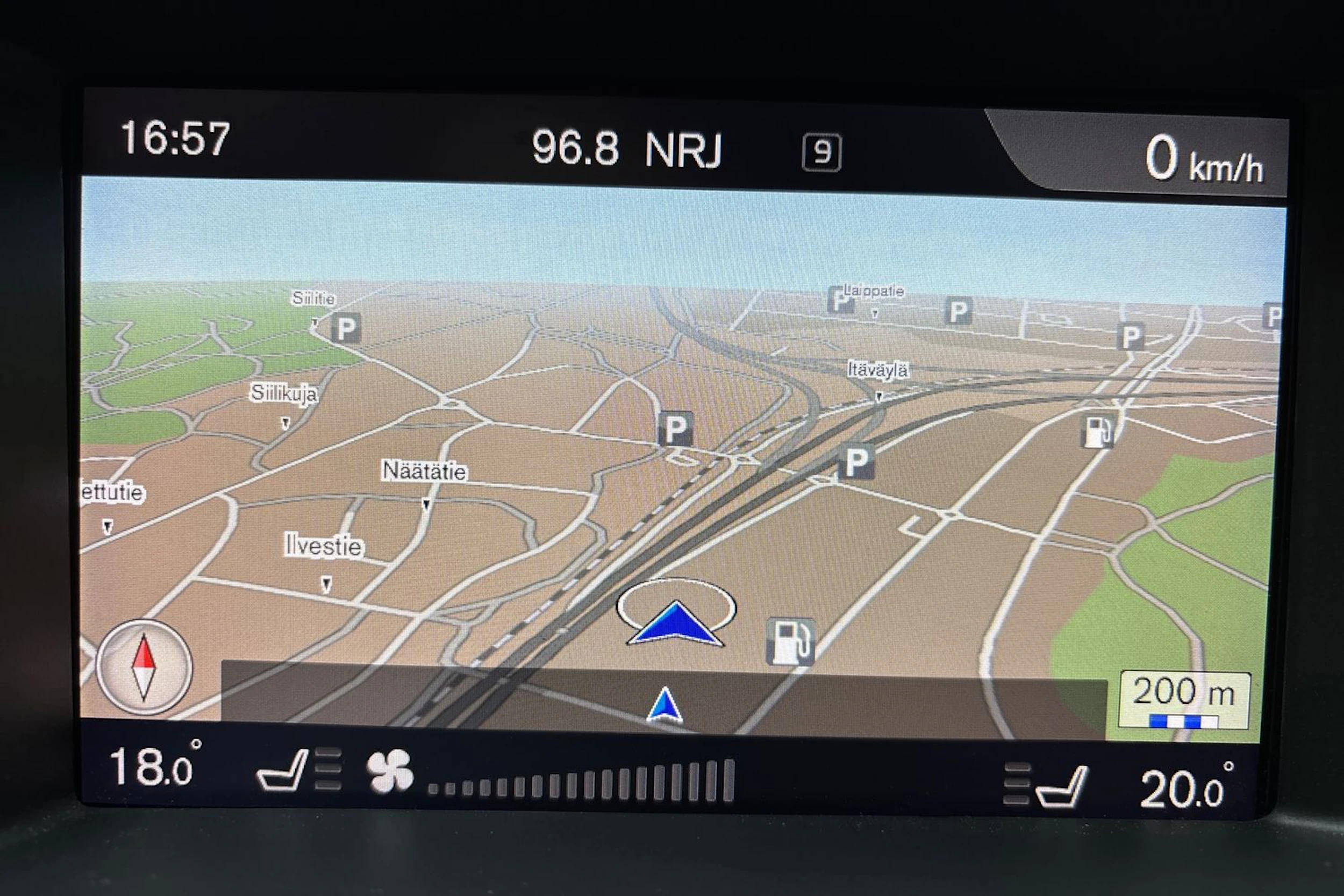musta Volvo XC60 2017 kuva 22.