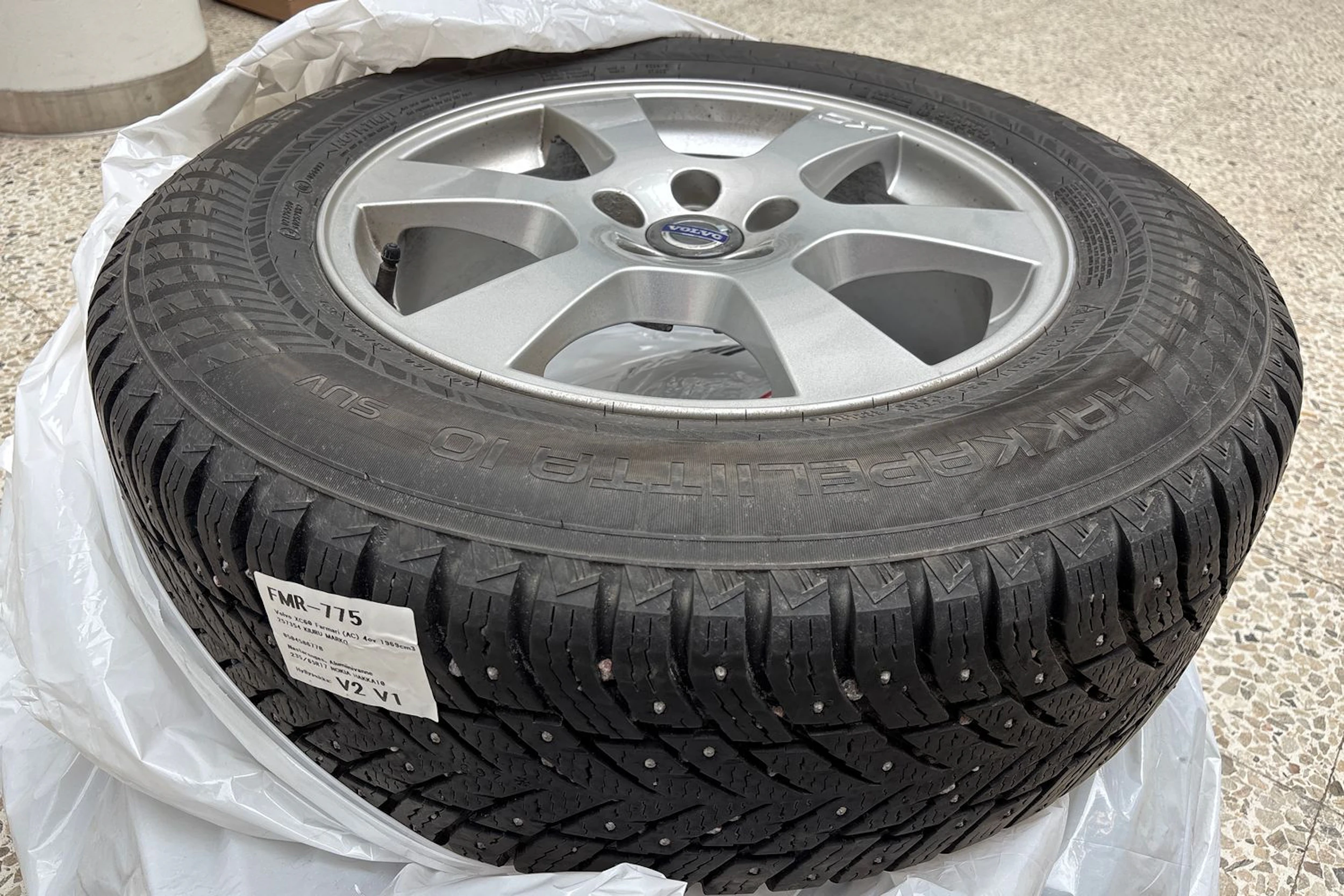 musta Volvo XC60 2017 kuva 25.