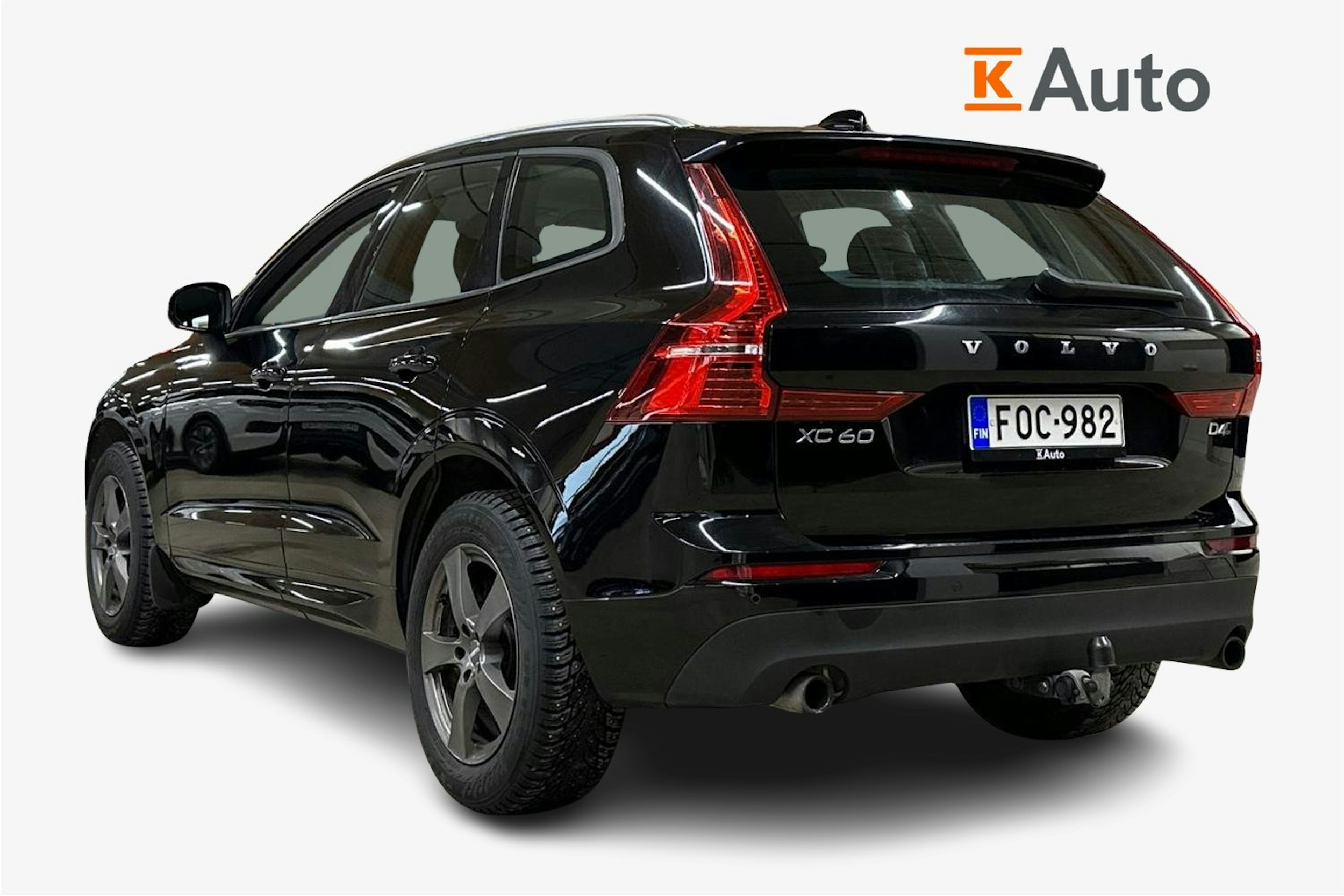 musta Volvo XC60 2018 kuva 2.