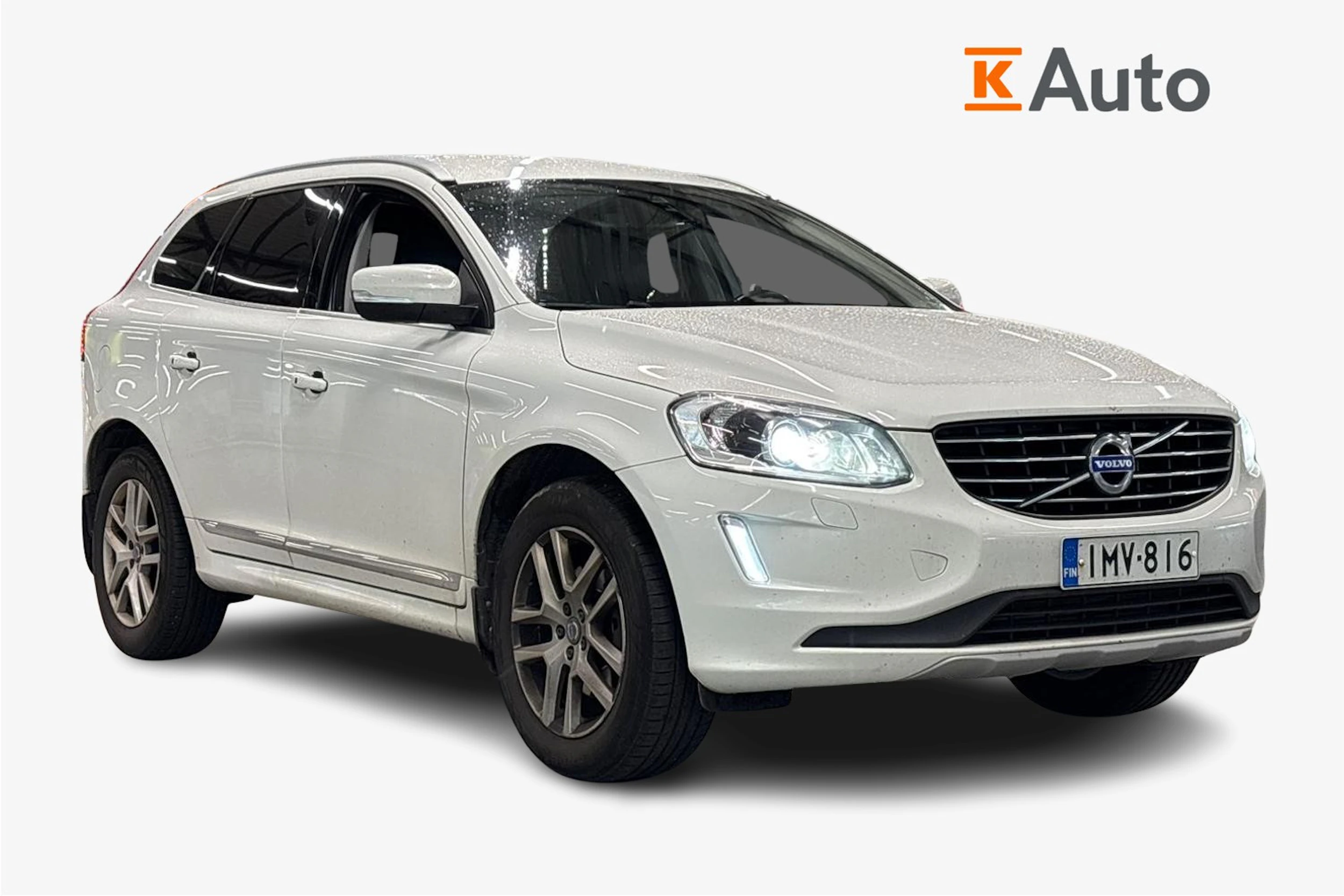 valkoinen Volvo XC60 2017 kuva 1.